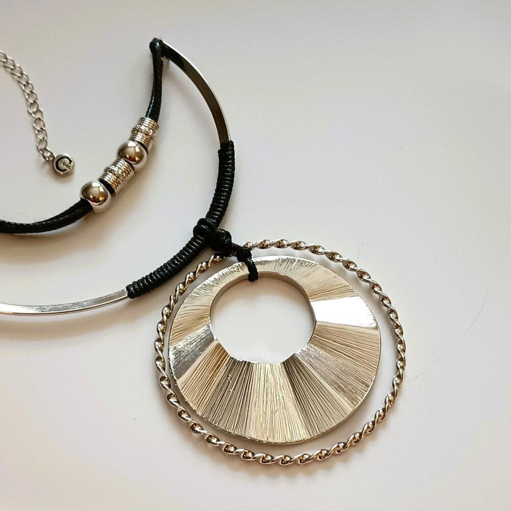 Double Hoop Open Medallion Necklace 21" Silver Tone Ribbed Statement Jewelry